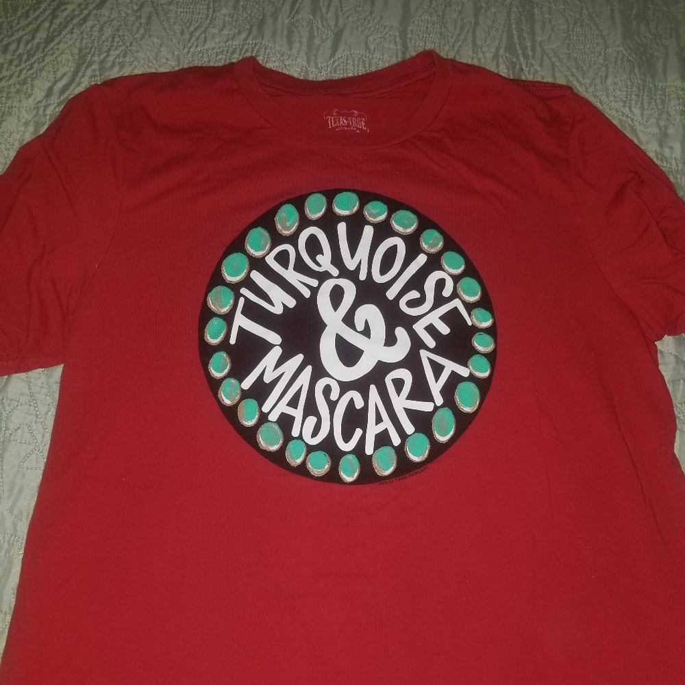 Red tee